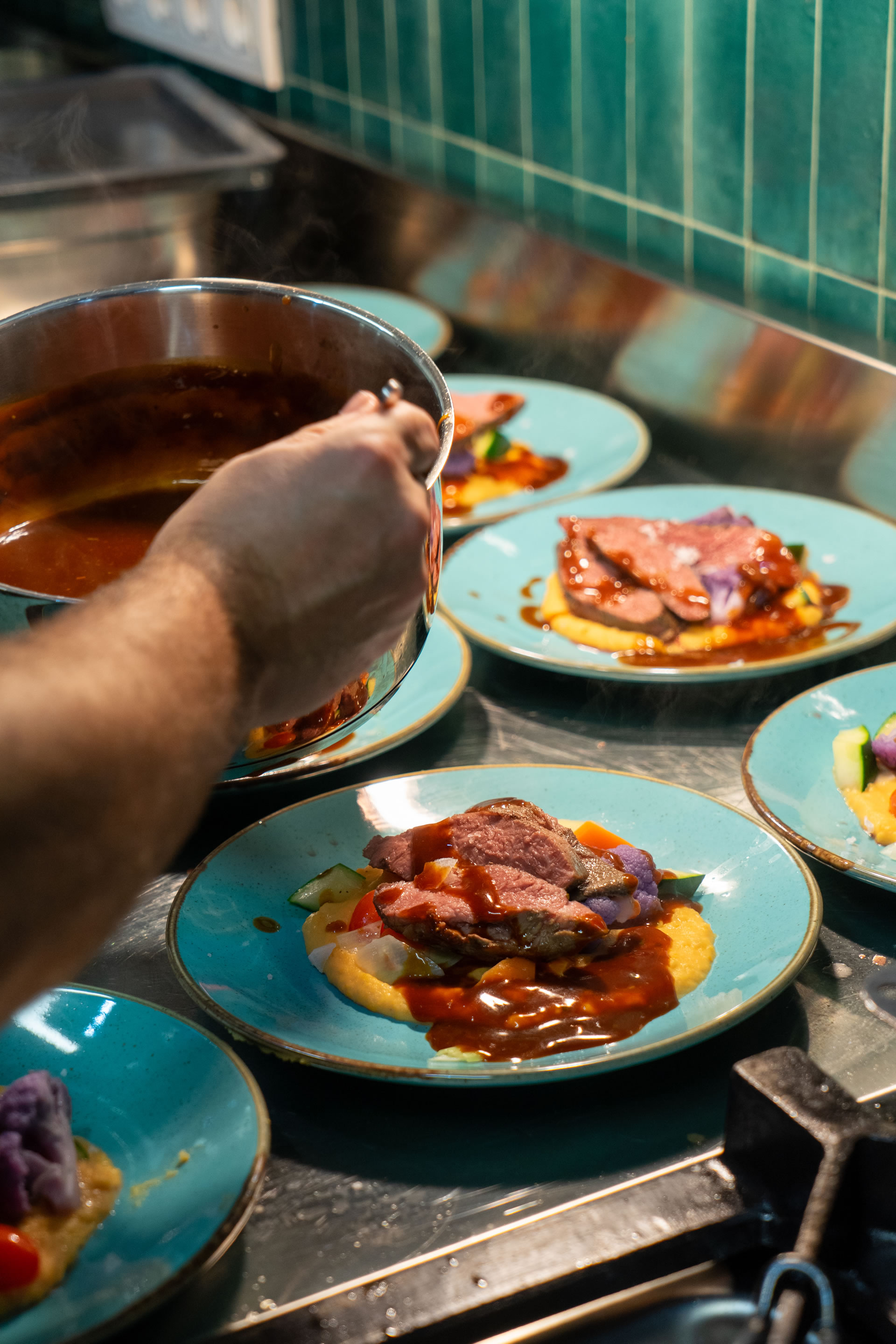 Kulinarische Kreativität und entspannte Genussmomente: Abendmenüs im Jardin de la Paz